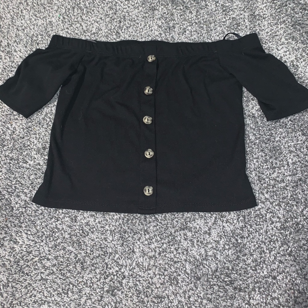 Live in the Moment off the shoulder black shirt S